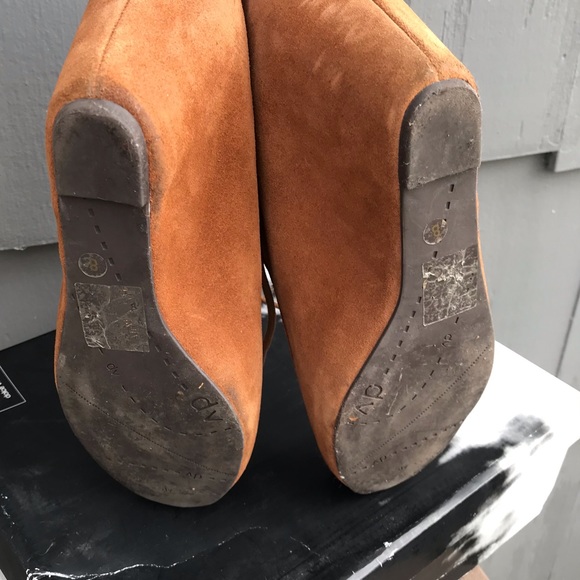 Dolce Vita Wedge Pilar Booties - Picture 7 of 7